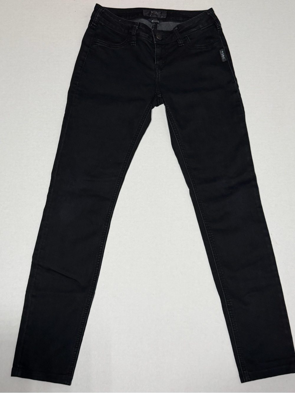 Silver Brand Black Women’s Slim Fit Jeans